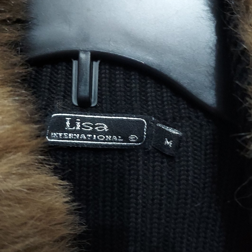 Fur Vest Sweater - Picture 3 of 6